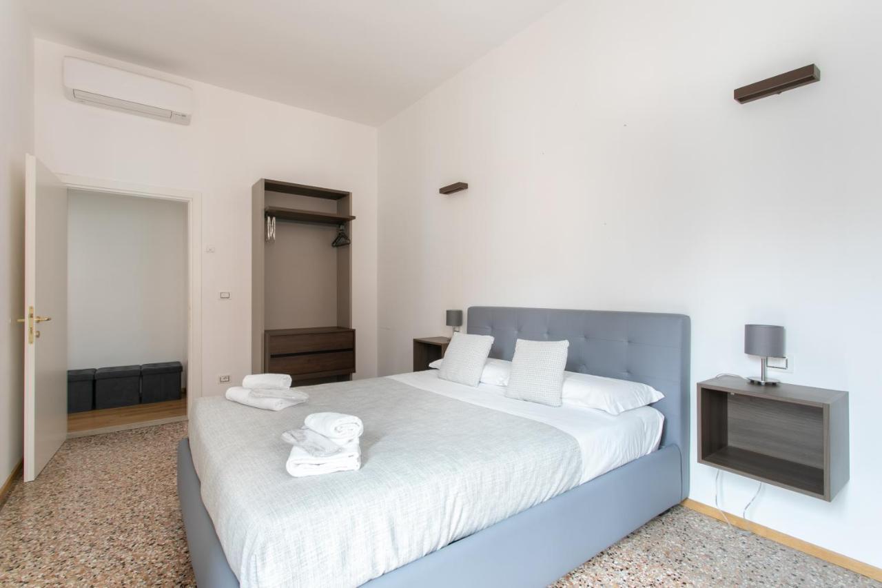 Residenza Pomponi Deluxe Apartment Венеция Екстериор снимка